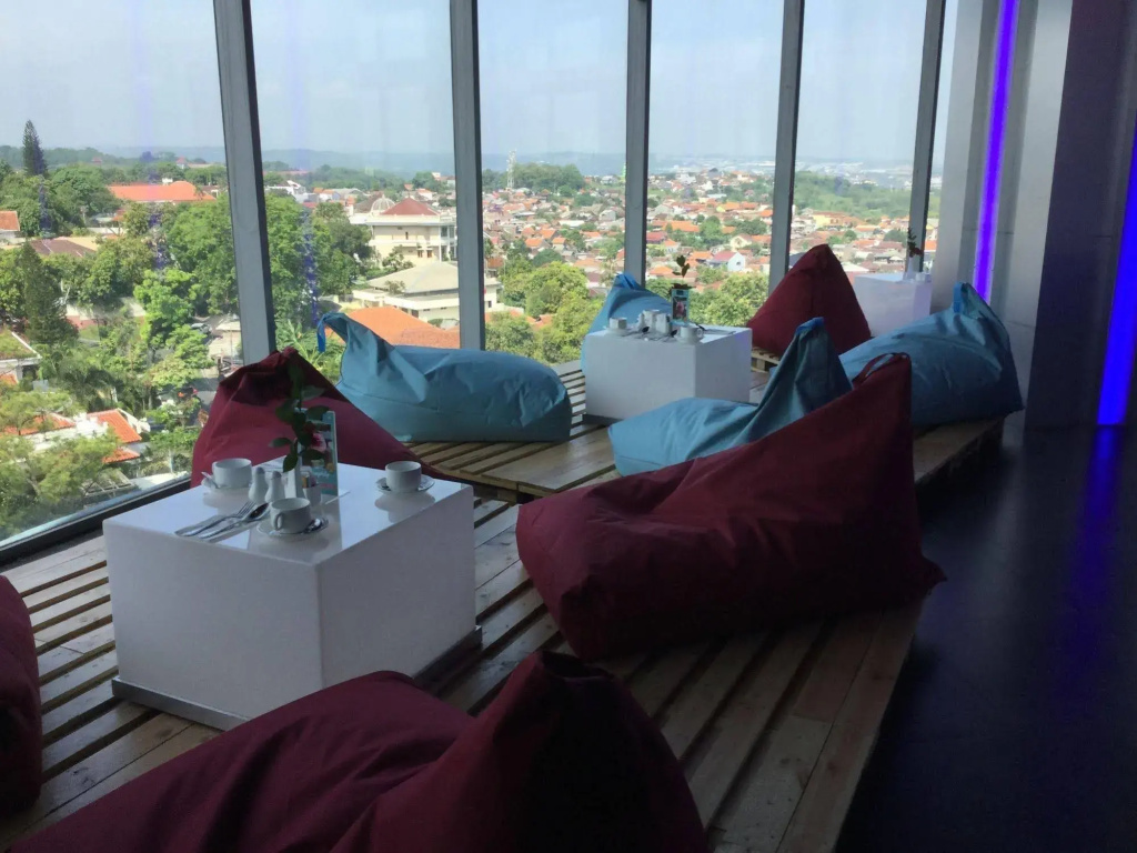 Grand Edge Hotel Semarang - Général