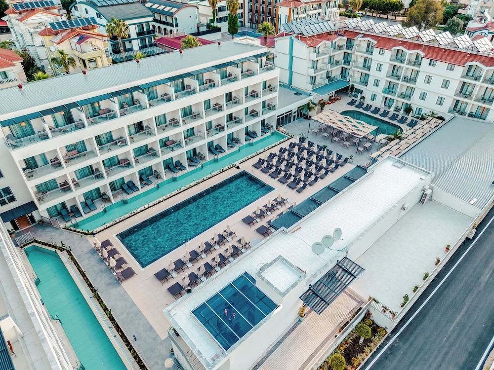 Victoria Princess Hotel