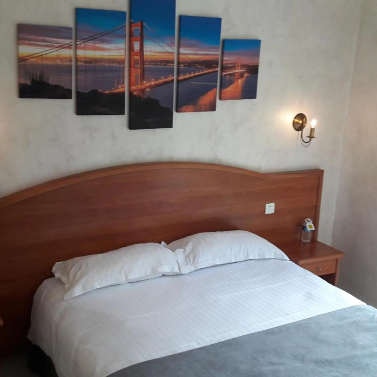 Hostellerie du Châtel Les Billettes — 4