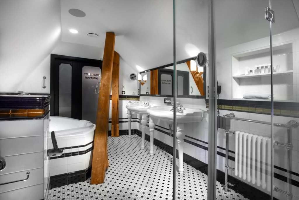 Hotel Paris Prague image rooms