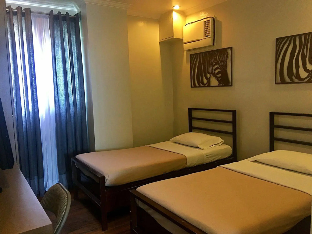 Hotel Tiffany - Laoag — фото 5