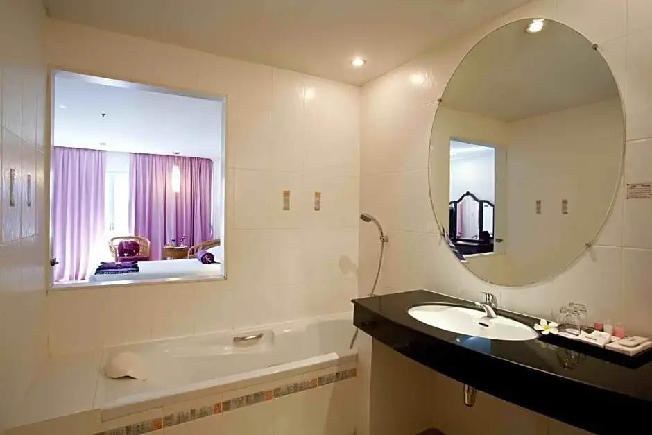 The Cha-am Methavalai Hotel - Chambres