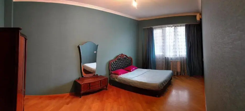 M.Aleksidze Street 1 Block 1 Entrance 1 Floor 11