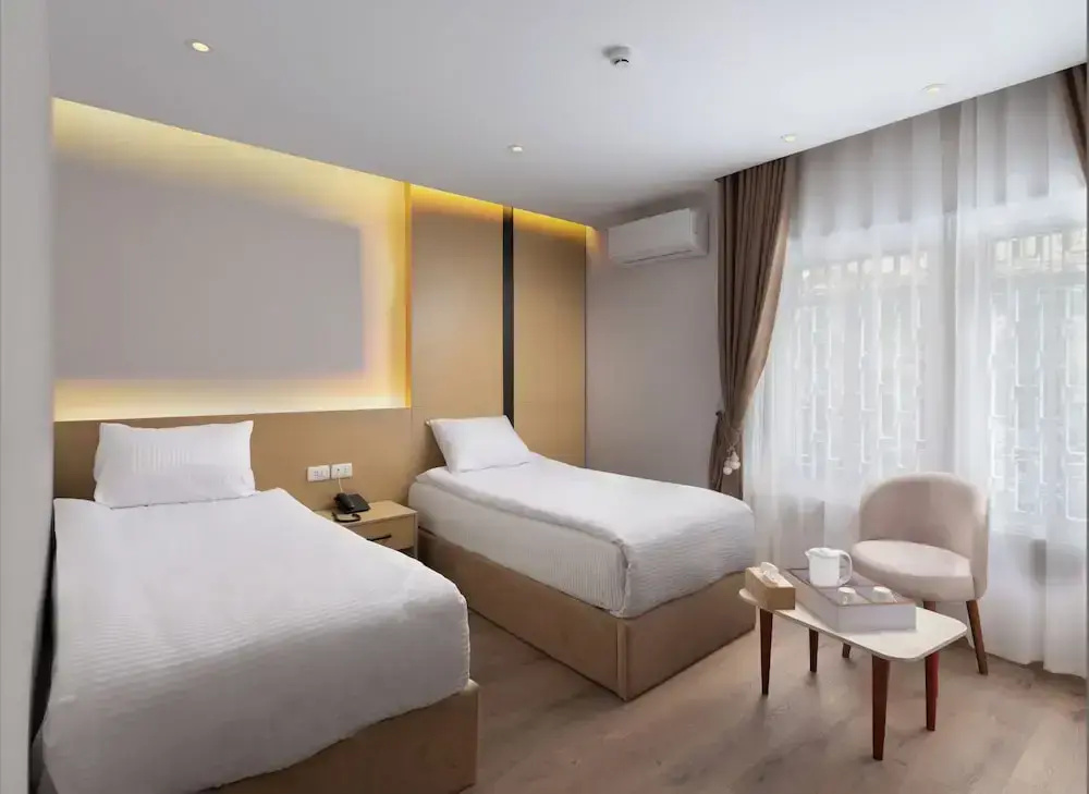 Elegance Grand City Hotel — фото
