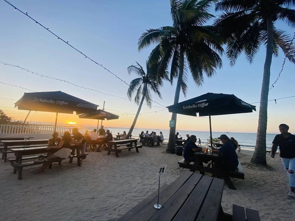 Beach & Waterfront