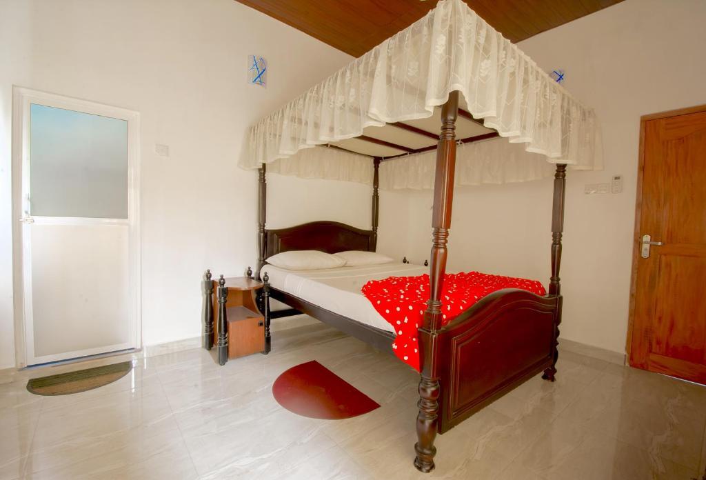 Kandy Riverside Villa