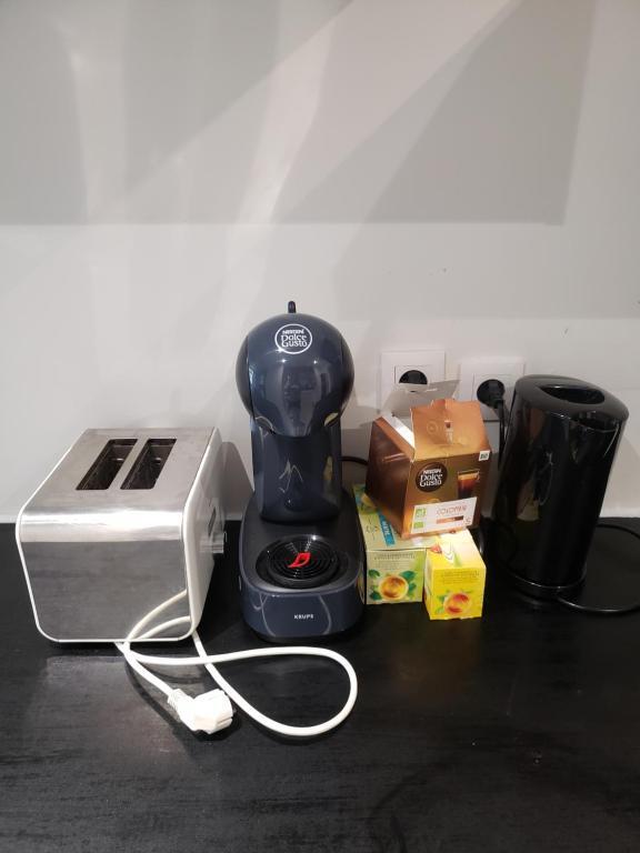 Отель T1 grand confort - 3 minutes à pieds de la gare - jardin - Netflix - WIFI- Parking, фото 12