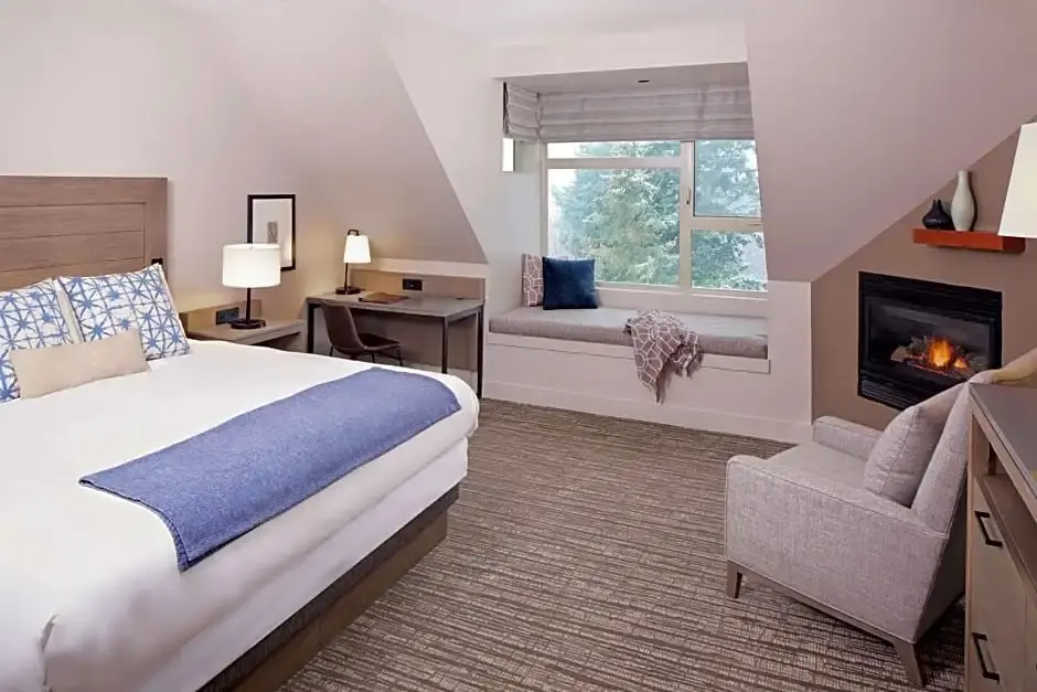 Double Suite (full double bed)