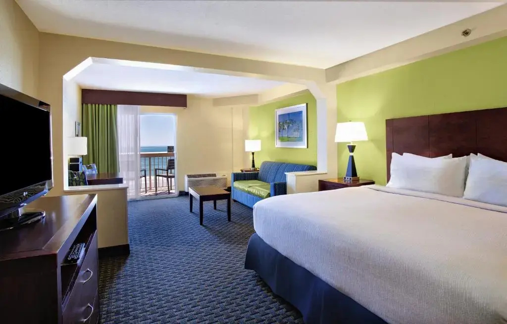 Holiday Inn & Suites Daytona Beach on the Ocean by IHG - Chambres