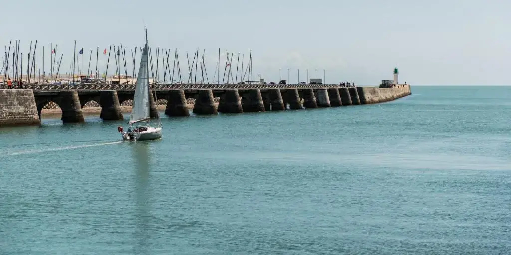 Beach & Waterfront