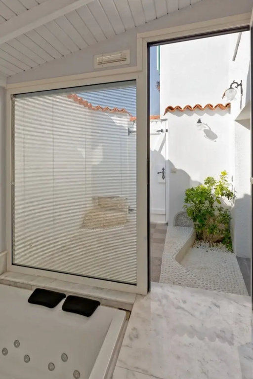 Balcony & Terrace