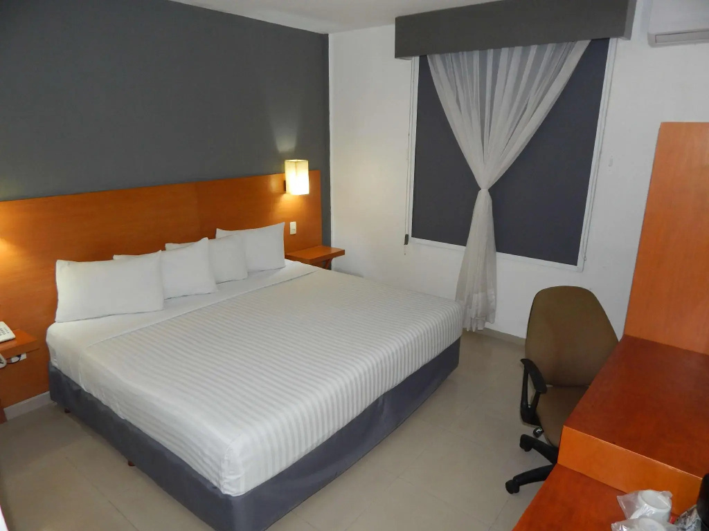 Standard Double room (full double bed)