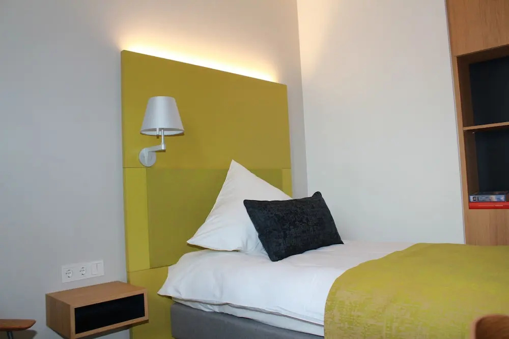 Comfort room