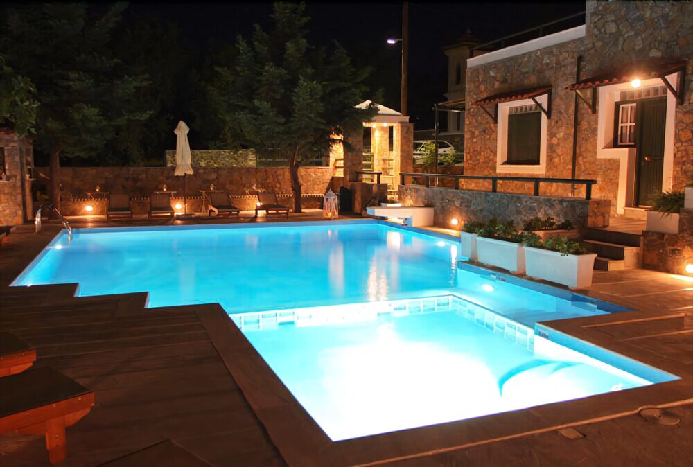 Elia Village 3 *