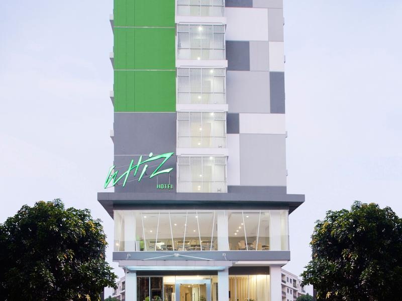 Whiz Hotel Cikini Jakarta Room Type - Superior Double Room