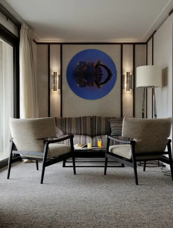 Suite with balcony