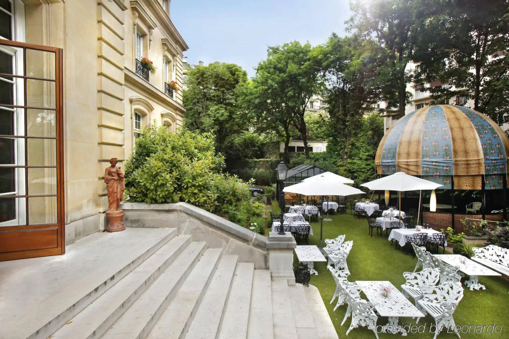 Saint James Paris - Relais & Chateaux 24