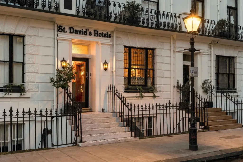 St. David's Hotels — фото