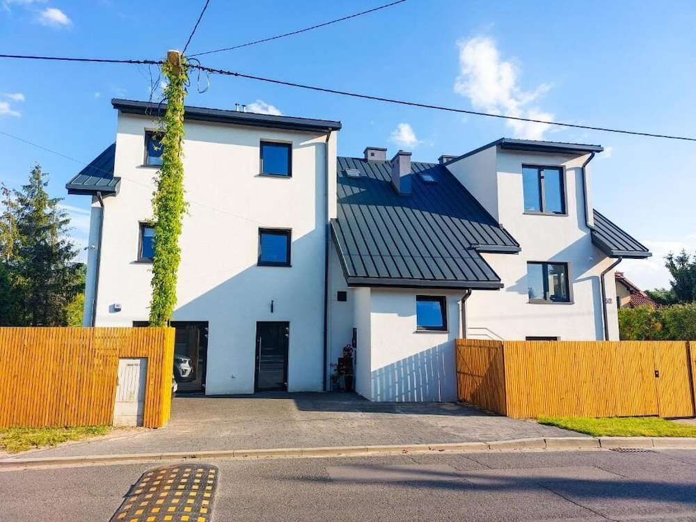 mrhomeapartments-Limba