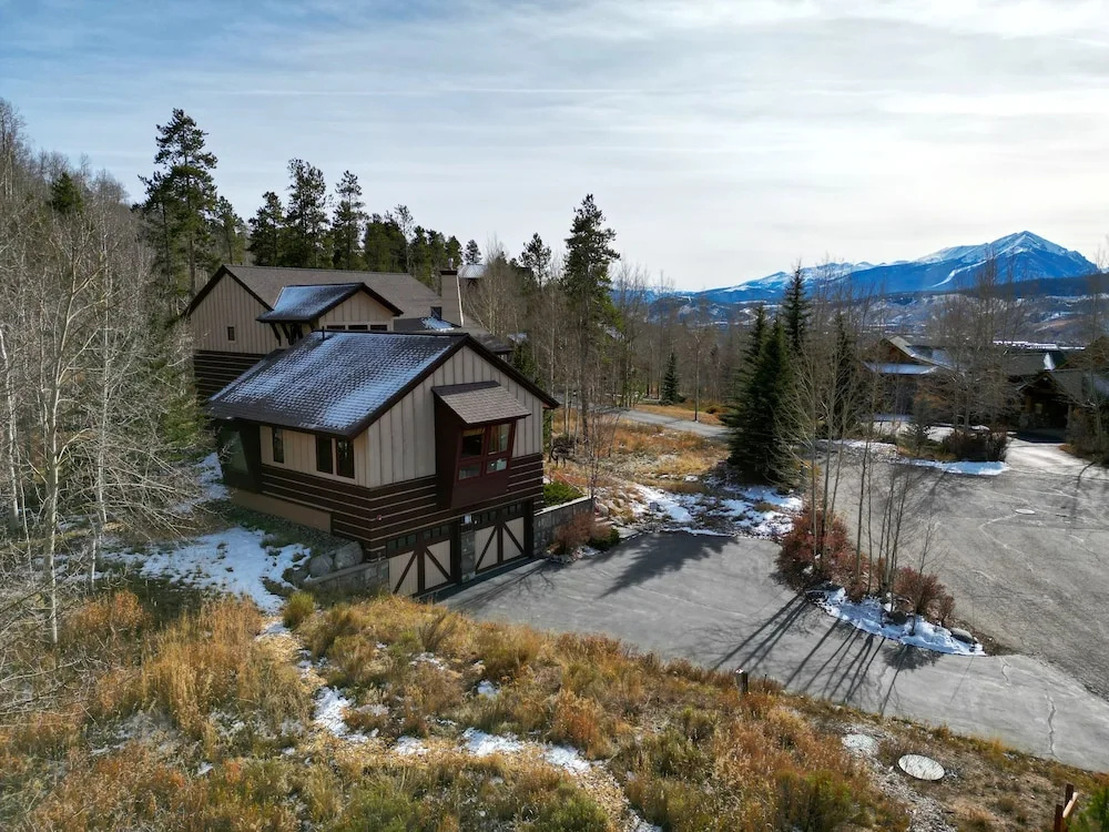 11 Stormwatch Circle 4br 3.5ba 4 Bedroom Home
