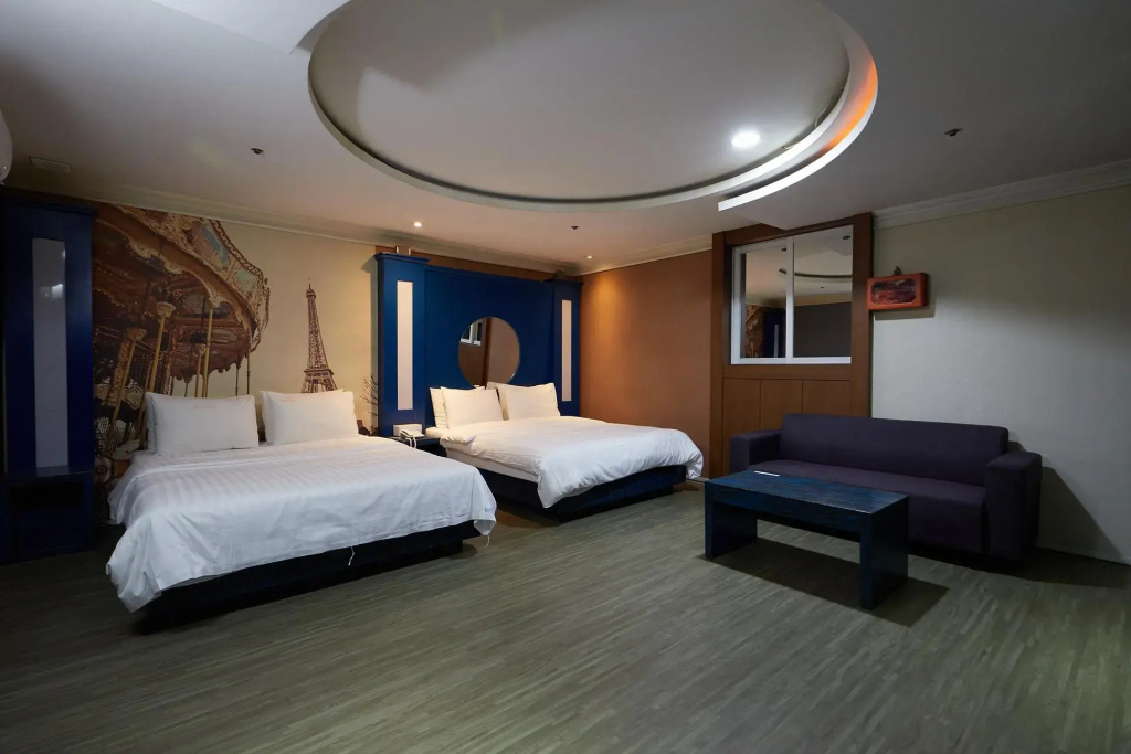Standard Double room (twin beds)