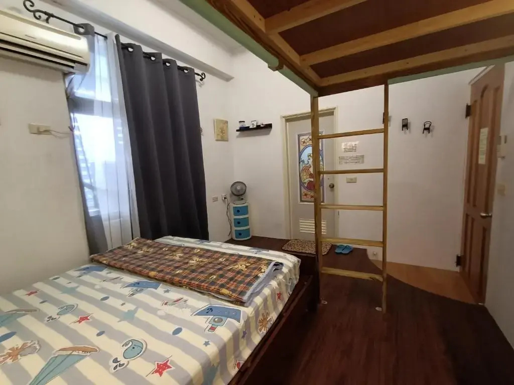Standard Double room with sea view (full double bed)