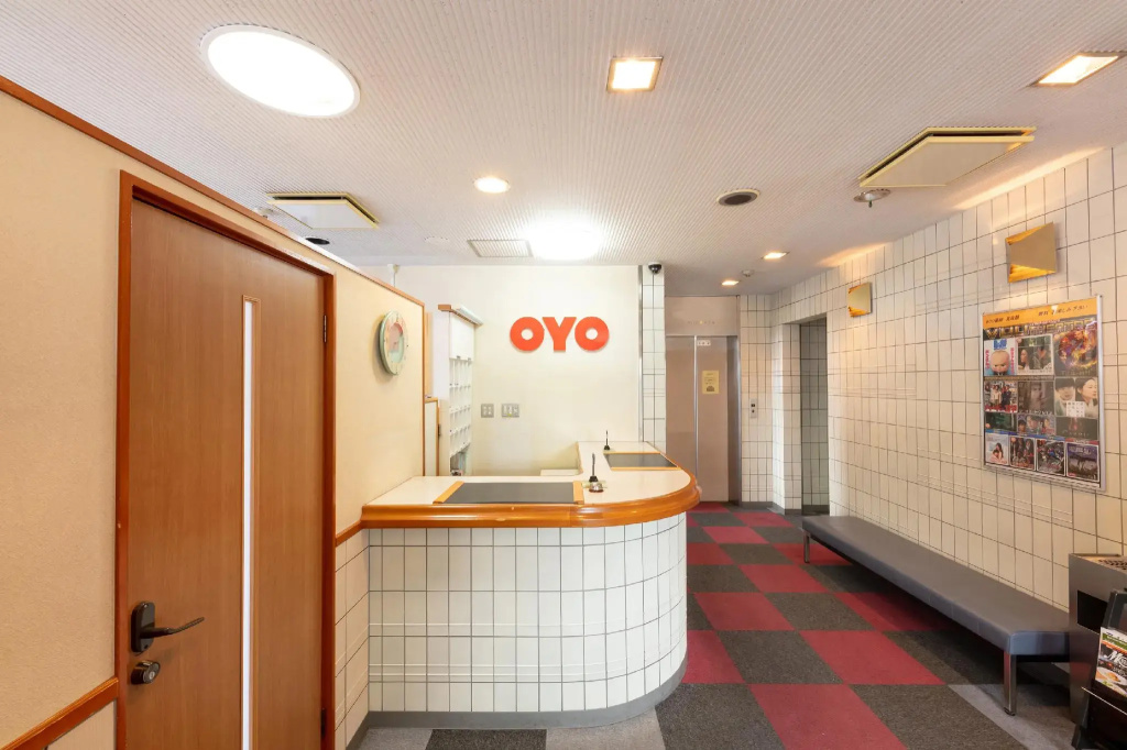 Lobby & Reception