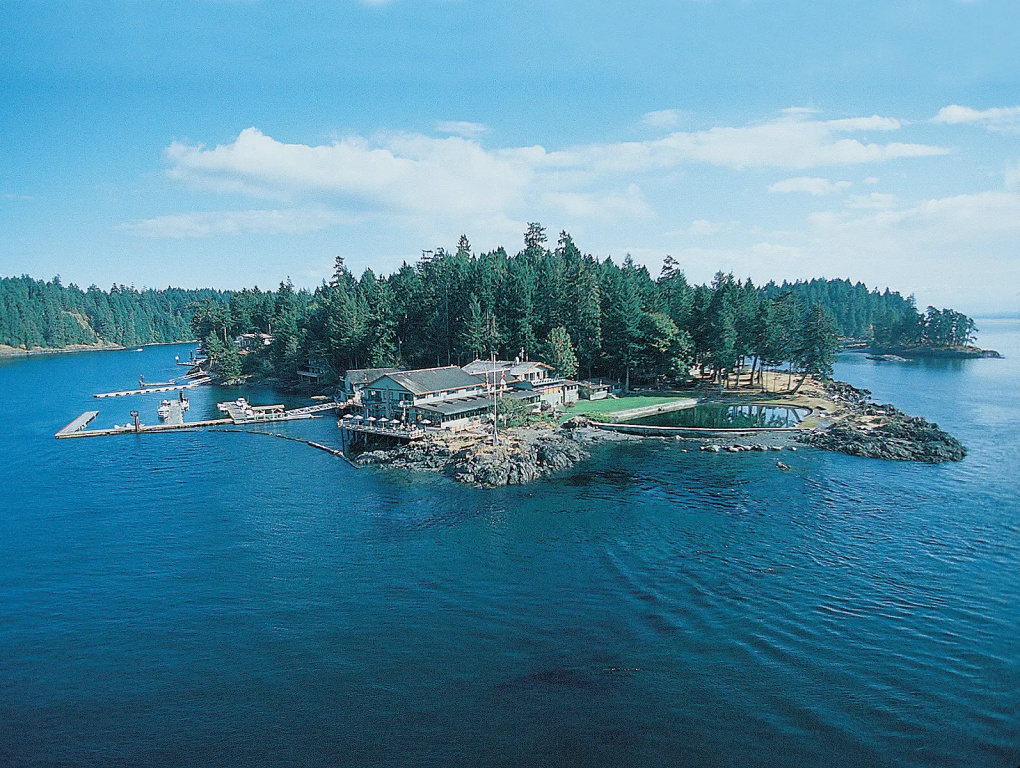 Beach & Waterfront
