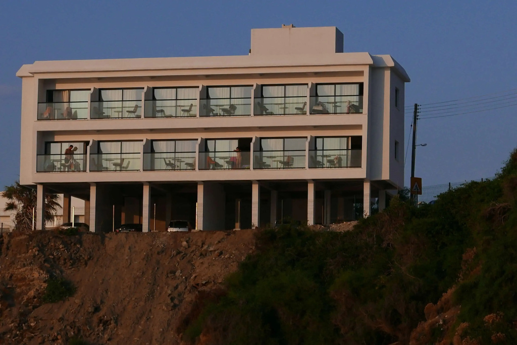 E.J. Pyrgos Bay Hotel