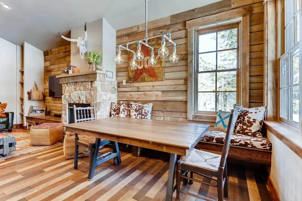 2 Blocks To Grand Lake: Updated Western Cabin! - фото 4