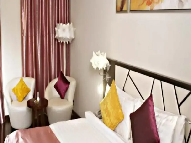 Premier room