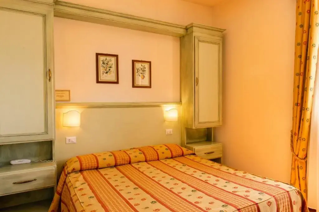 Standard Double room with view (full double bed)