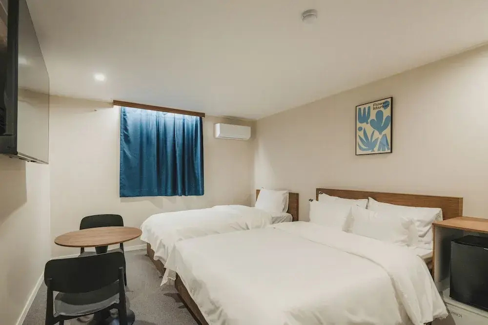 Standard Double room (twin beds)