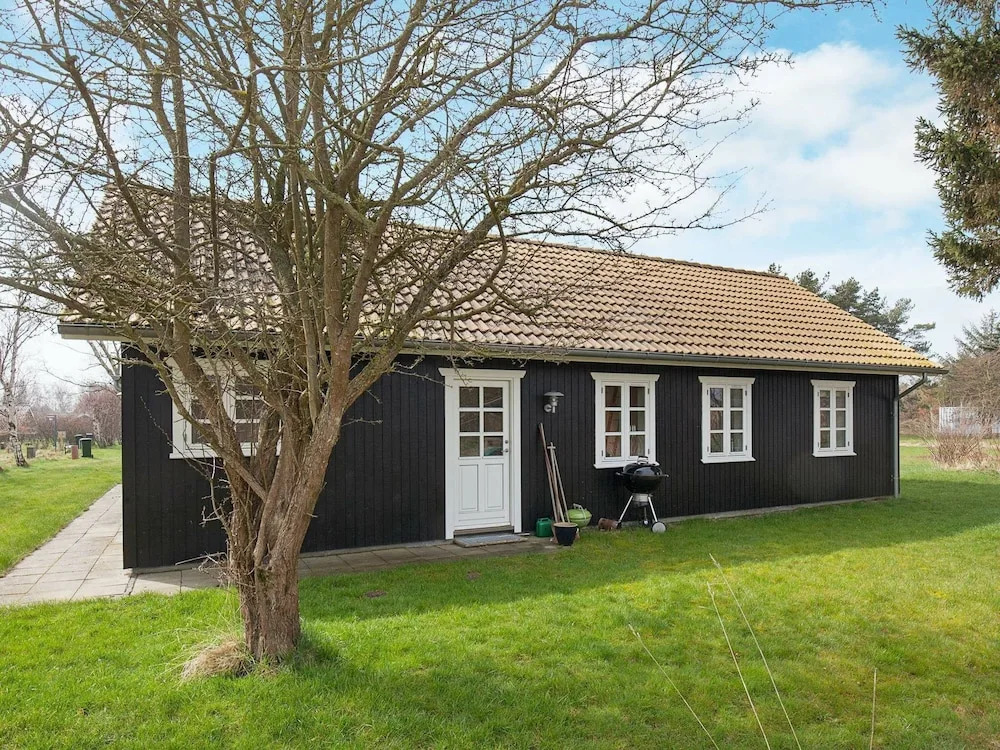 Charming Holiday Home in Dannemare With Whirlpool - фото 11