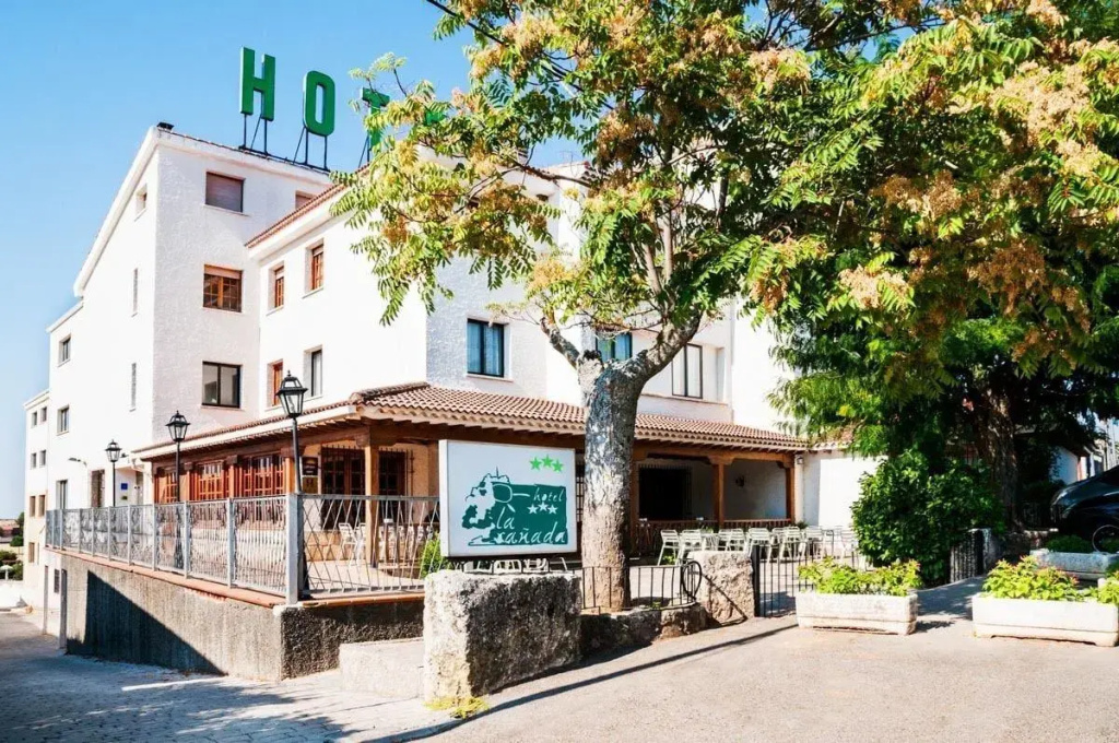 Hotel photo 12