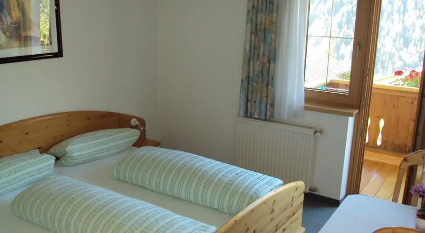 Haus Fuetsch — 3