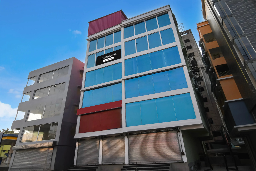 Townhouse Madhyamgram Chowmatha Bus Terminal Kolkata Formerly Star Guest House