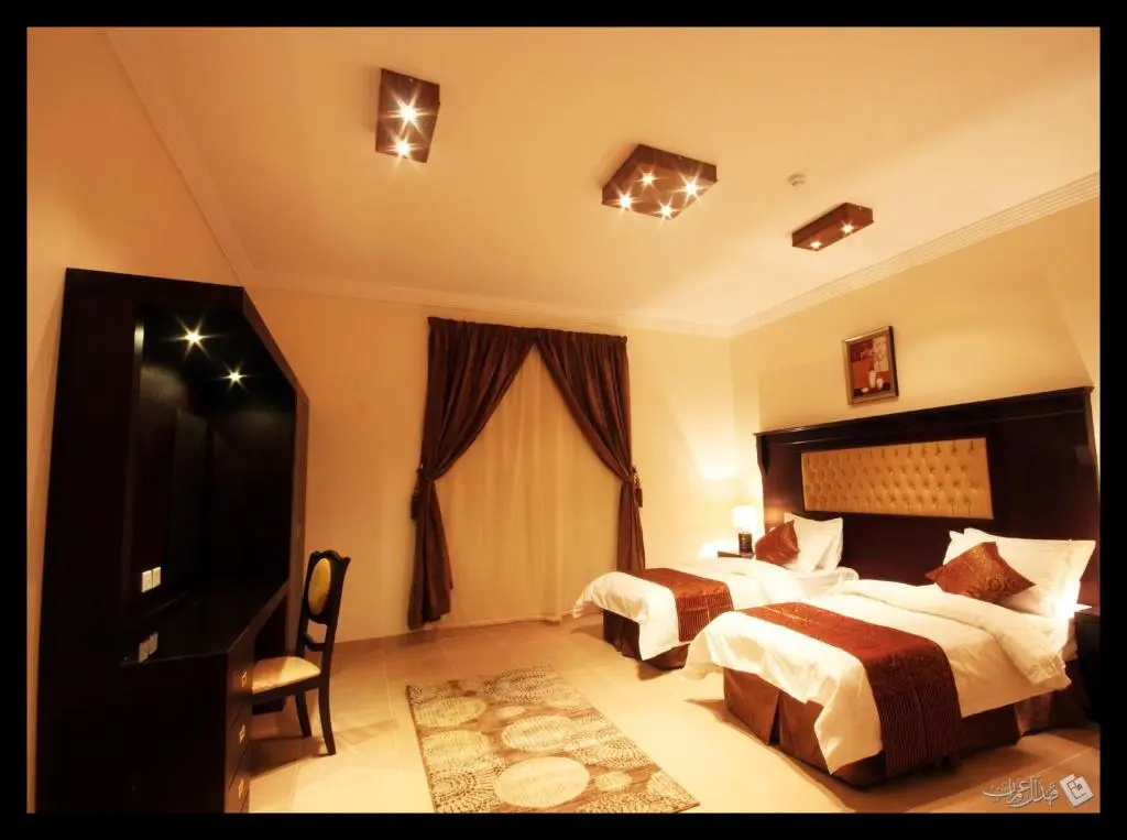3 Bedrooms Apartment