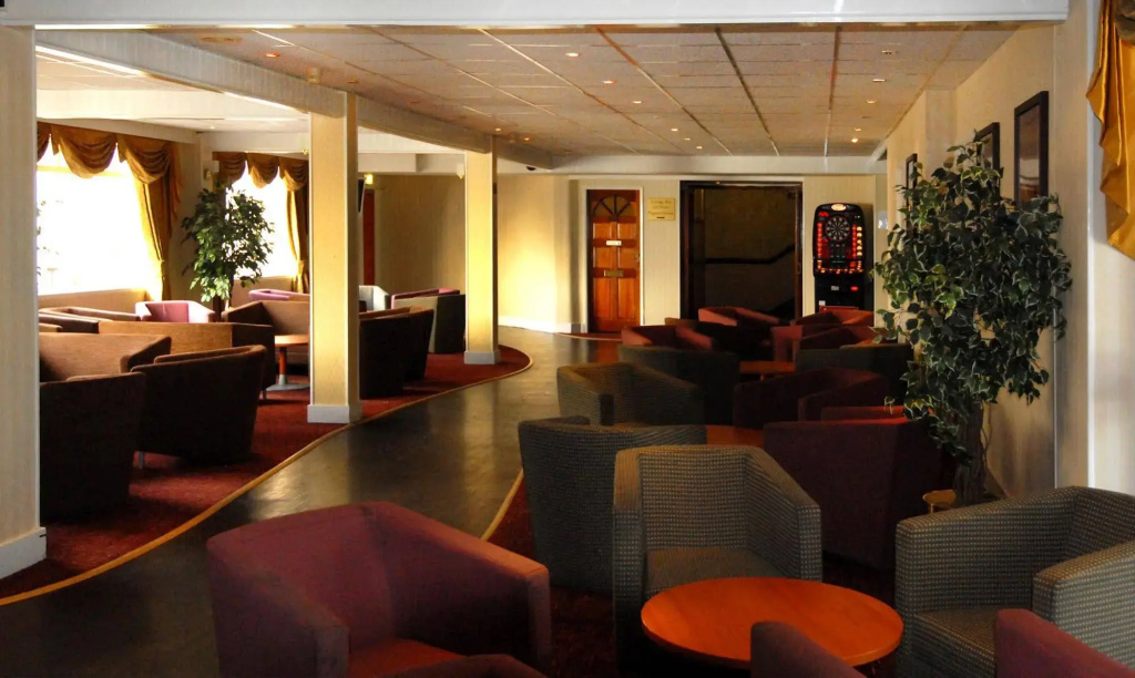 King Charles Hotel