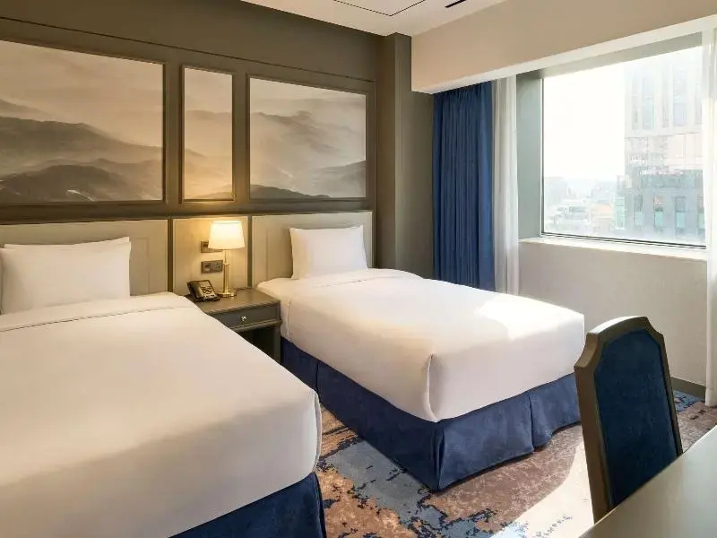 2 Bedrooms Premier Apartment
