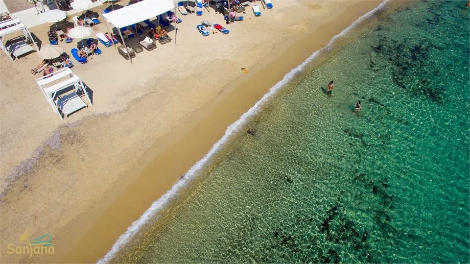 Beach & Waterfront