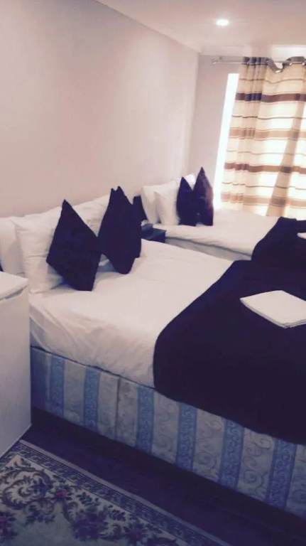 Edgware Road Inn