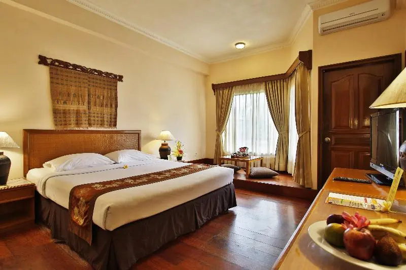 Deluxe Double room with balcony (full double bed)