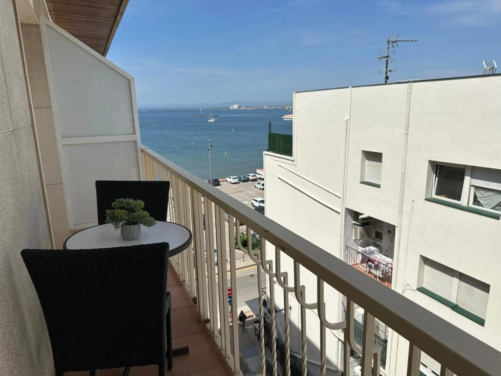 Agi Avenida Apartments