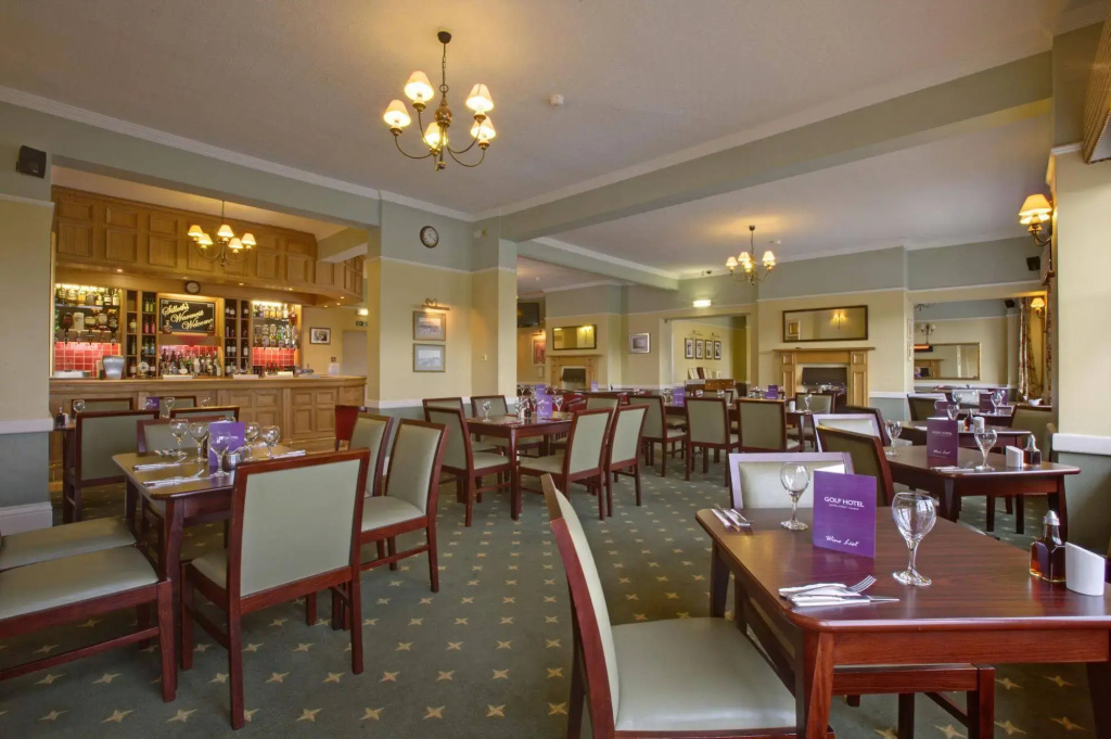 The Golf Hotel - Général