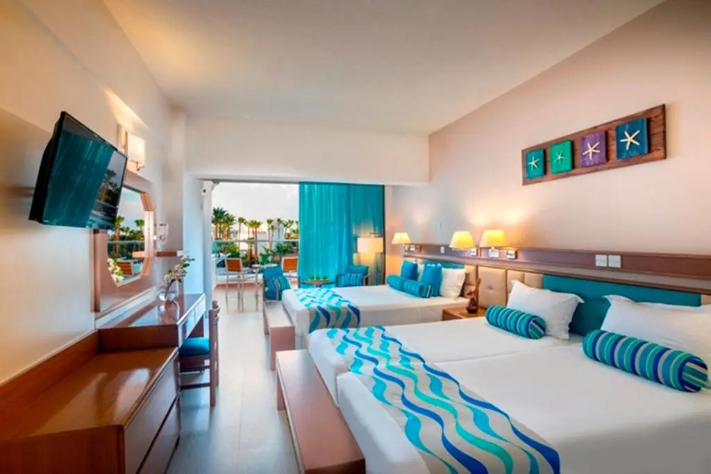 Cavo Maris Beach Hotel - Chambres