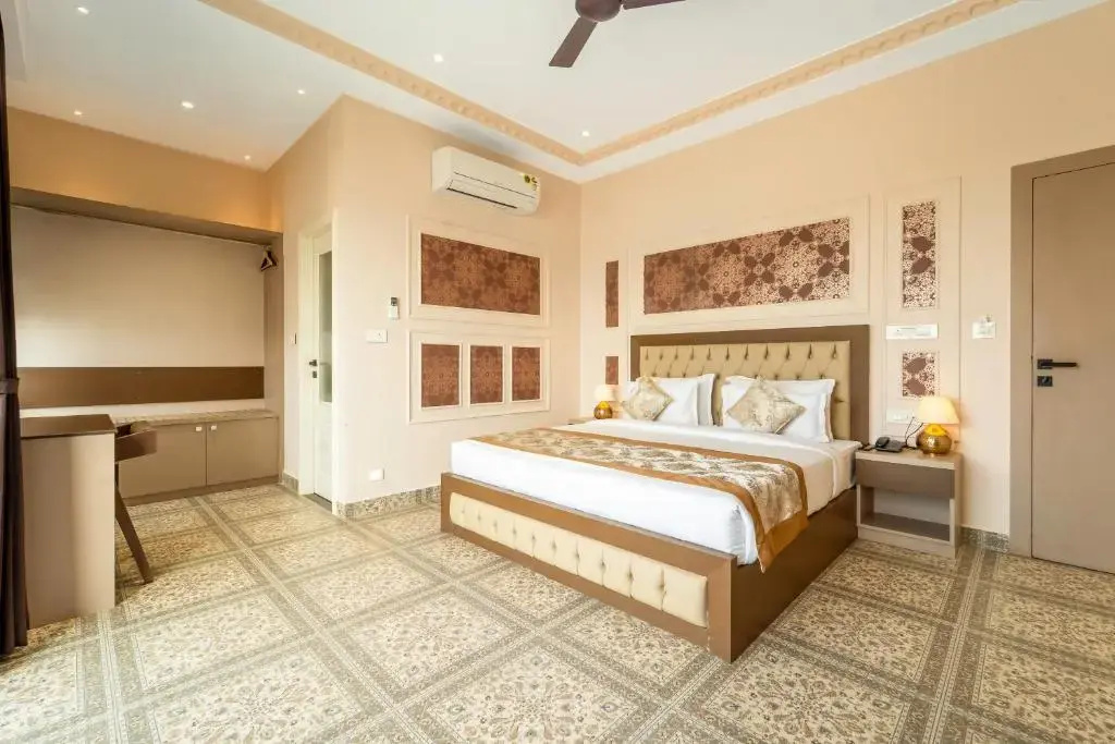 Hotel photo 12