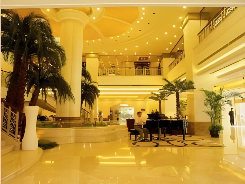 Lobby & Reception