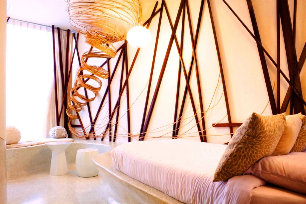 MO Rooms by null