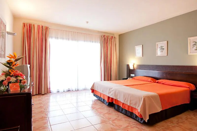 LIVVO Lago Taurito Hotel & Aquapark All Inclusive - Chambres